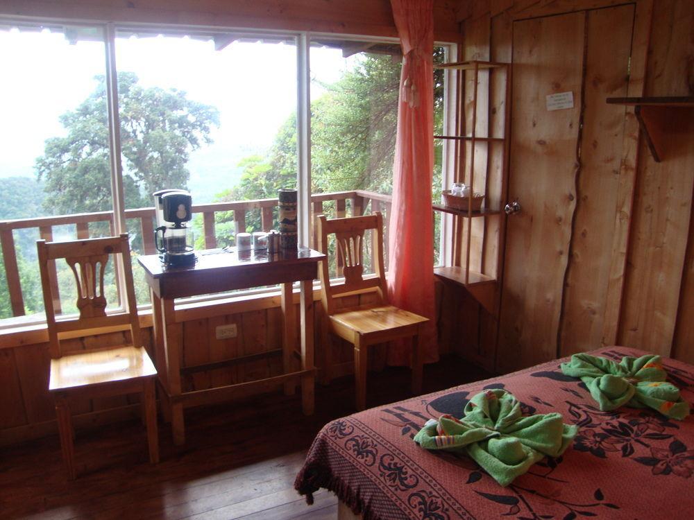 Paraiso Quetzal Lodge Трес-де-Хунио Экстерьер фото